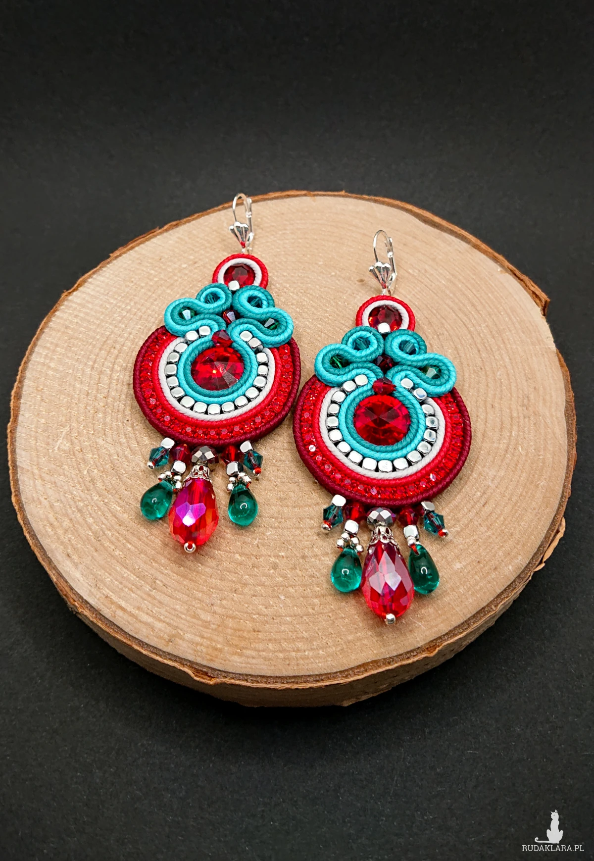 Długie turkusowo-czerwone kolczyki sutasz